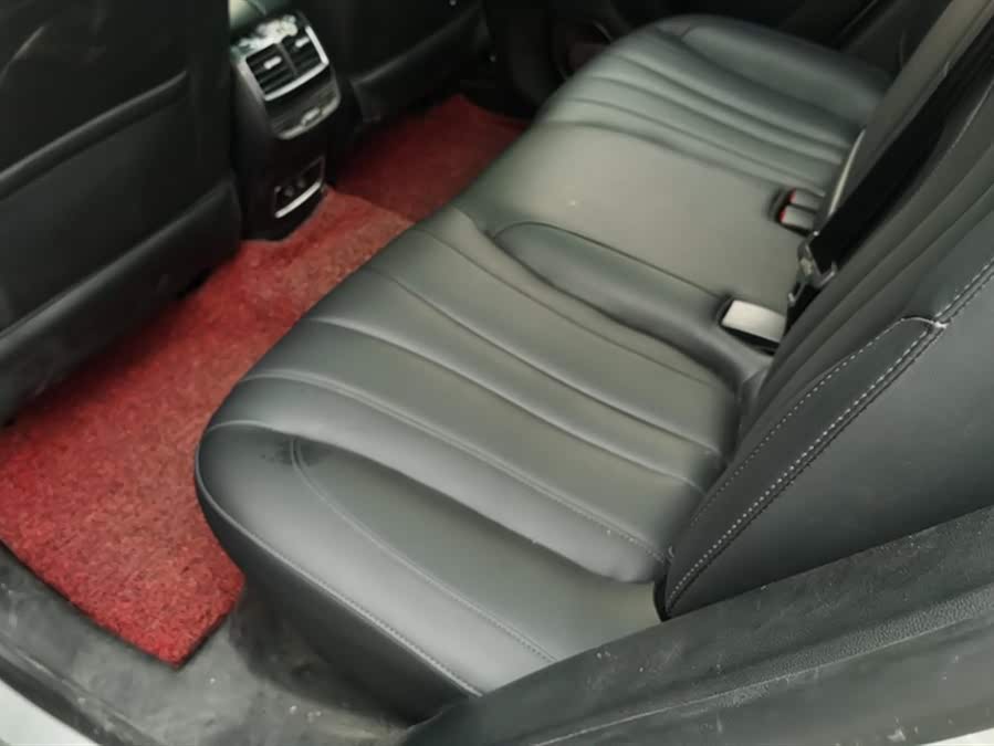 Roewe RX5 eMAX 2021 car image #12