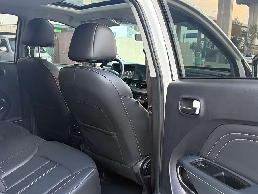 GAC Trumpchi GS3 2021 car image #12