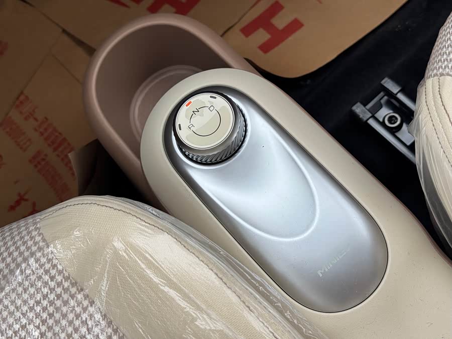 Wuling Hongguang MINI EV 2025 immagine di auto #12