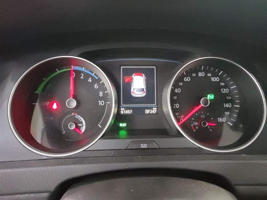 Volkswagen Golf Pure Electric 2021 car image #12