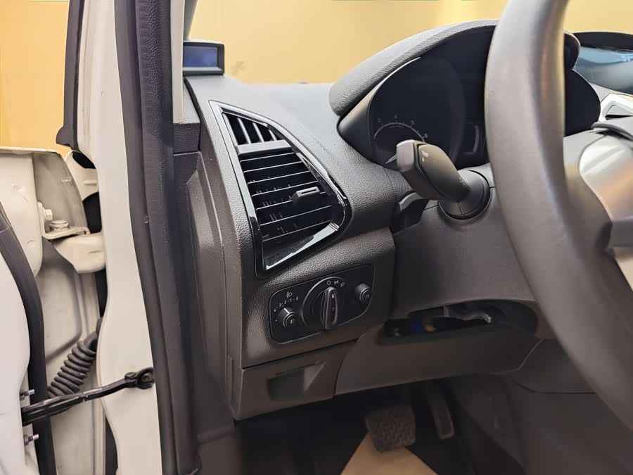 Ford EcoSport 2015 #12 Ford EcoSport 2015 car image #12