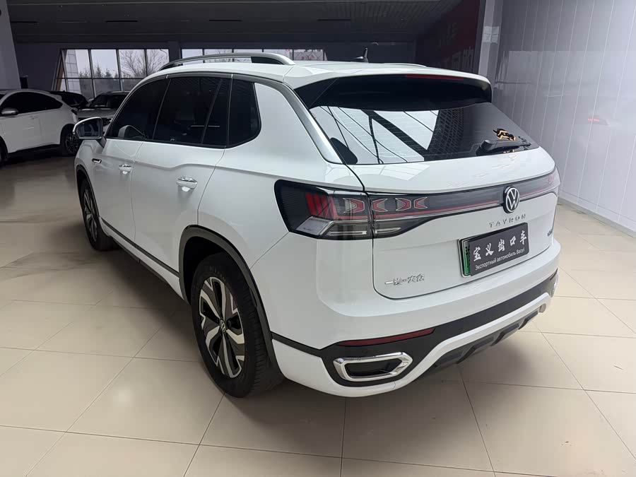 Volkswagen Tayron GTE 2022 car image #12