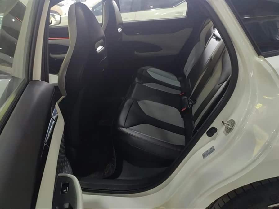 Changan UNI-V iDD 2024 car image #12