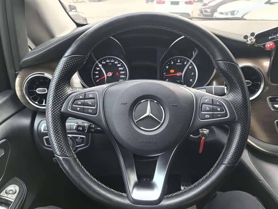 Mercedes-Benz V Class 2022 #12 Mercedes-Benz V Class 2022 immagine di auto #12