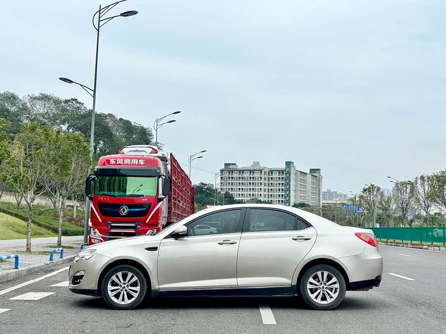 Roewe 550 2013 изображение автомобиля #12