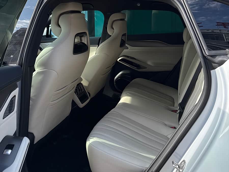 BYD SongL EV 2024 car image #12