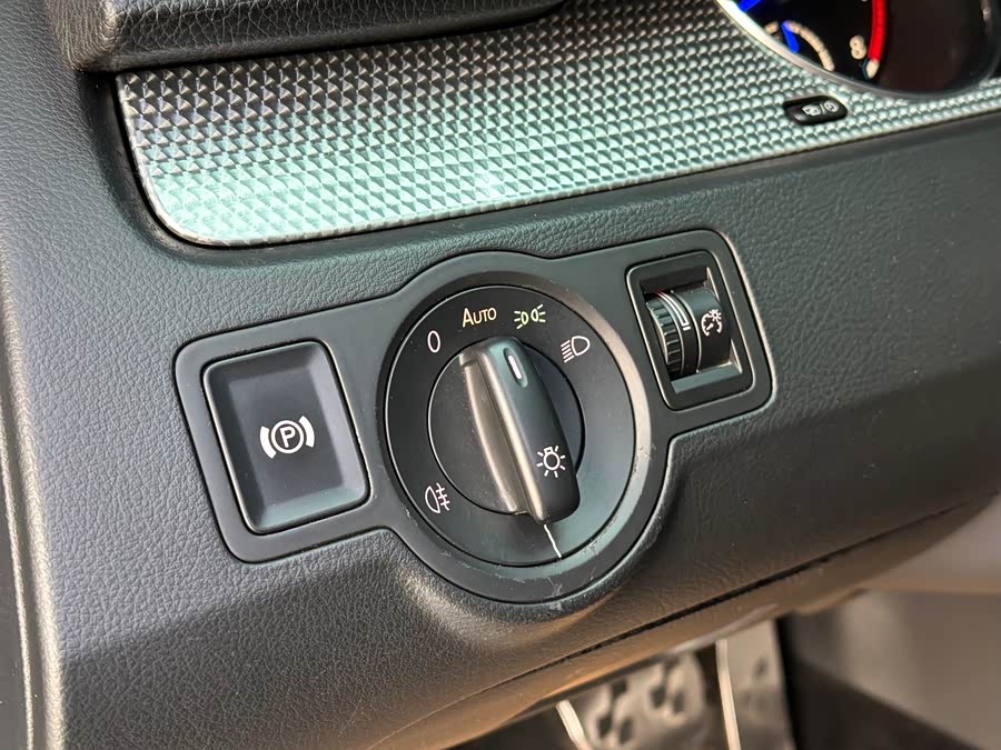 大众 Passat 2011 汽车图片 #12