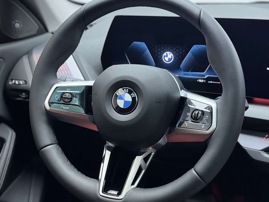 BMW 2 Series 2025 #12 BMW 2 Series 2025 car image #12