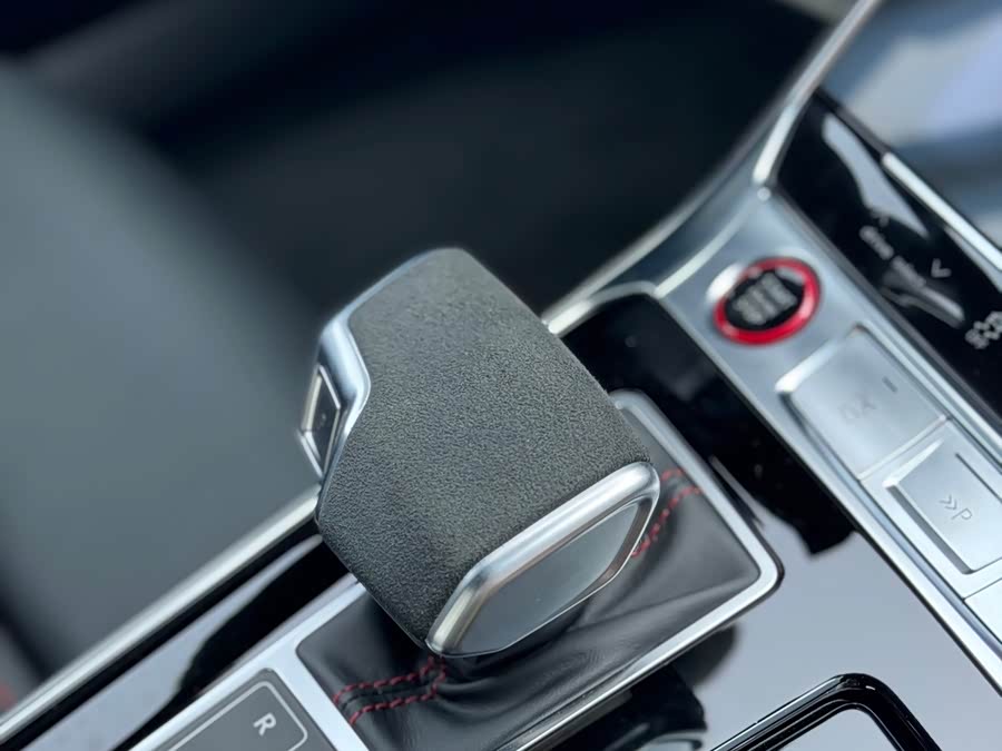 Audi RS 7 2025 car image #12