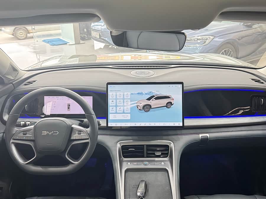 BYD Sea Lion 07 DM-i 2025 car image #12