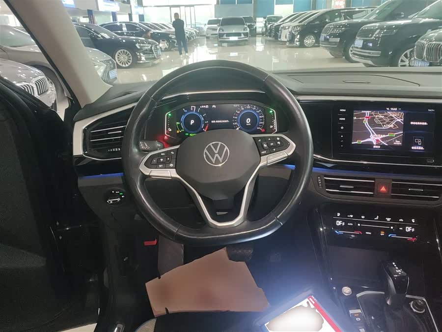 Volkswagen Tayron GTE 2022 car image #12