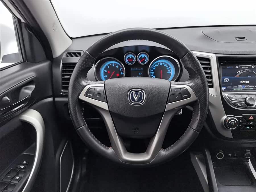 Changan CS35 2014 car image #12