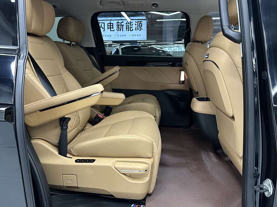 GAC Trumpchi E8 New Energy 2024 #12 GAC Trumpchi E8 New Energy 2024 car image #12