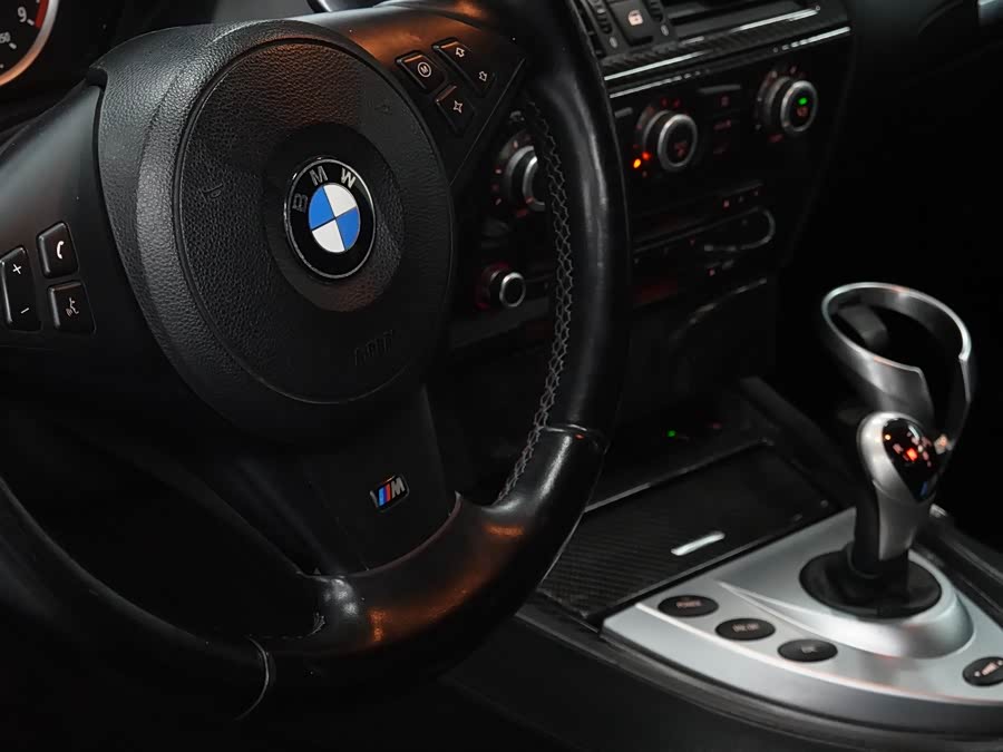 BMW M6 2008 car image #12