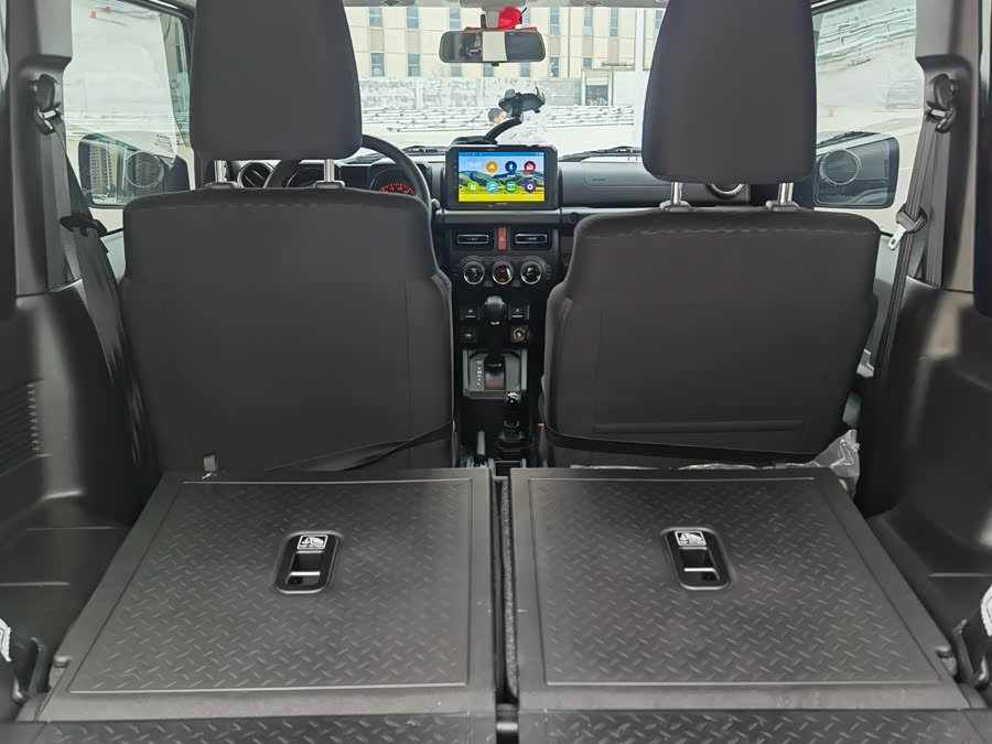 Suzuki Swift 2015 car image #12