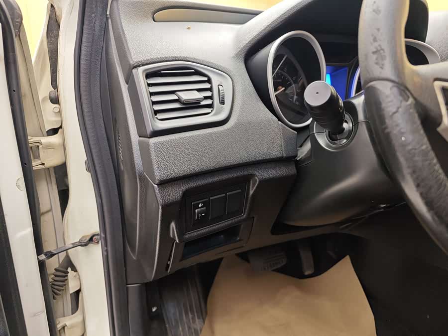 GAC Trumpchi GS5 2014 car image #12