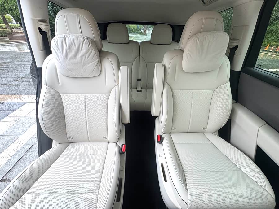 Li i8 2025 изображение автомобиля #12