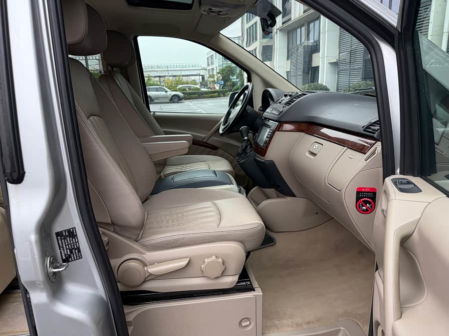 奔驰 唯雅诺 2013 #12 奔驰 唯雅诺 2013 汽车图片 #12