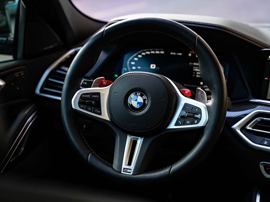 BMW X6 M 2022 #12 BMW X6 M 2022 car image #12