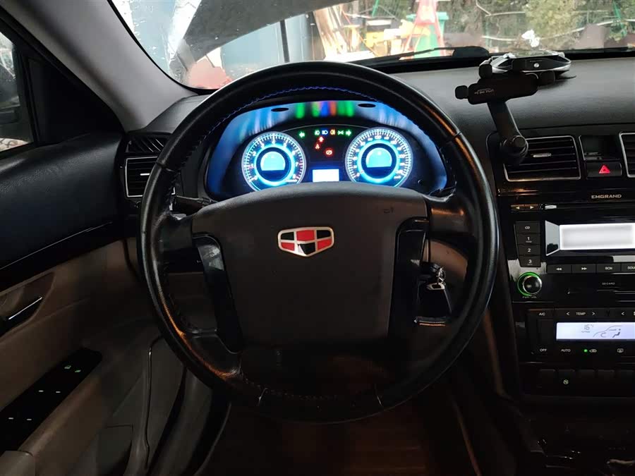 GEELY EC8 2013 #12 GEELY EC8 2013 car image #12