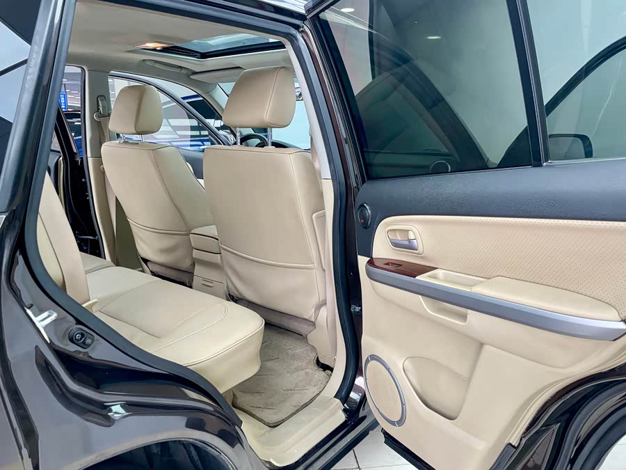 铃木 超级维特拉 2014 汽车图片 #12