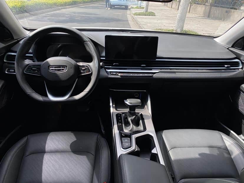 GEELY Emgrand 2022 #12 GEELY Emgrand 2022 car image #12