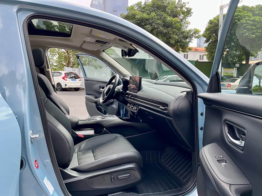 Honda ZR-V 2023 car image #12