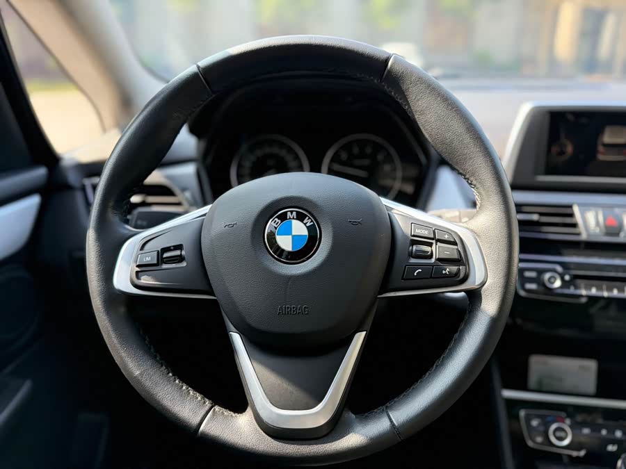 BMW 2 Series Gran Tourer 2017 car image #12