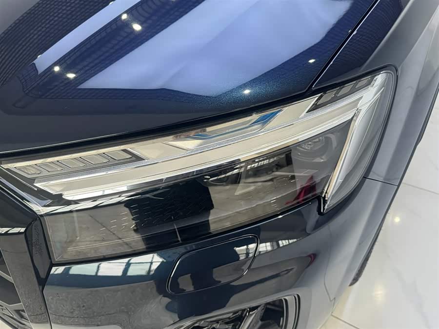 Audi SQ7 2024 car image #12