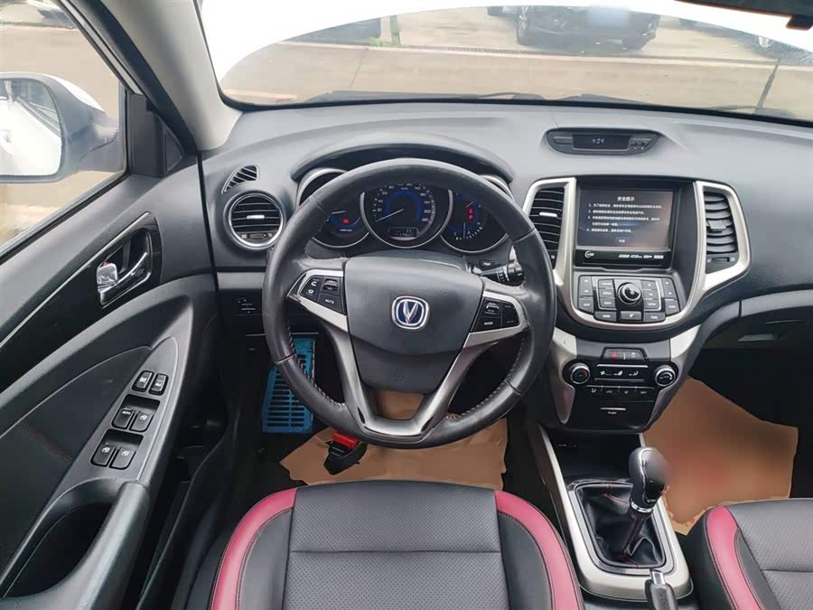 Changan Eado XT 2016 изображение автомобиля #12