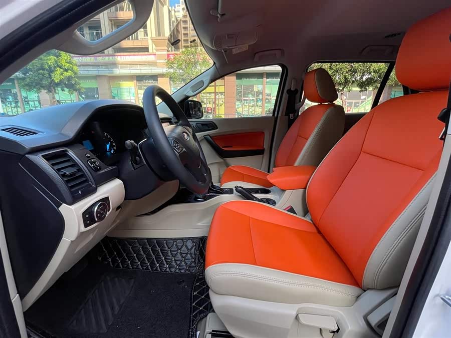 Ford Everest 2017 immagine di auto #12