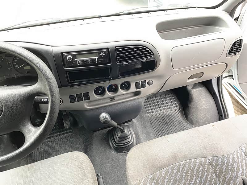 Ford Transit Classic 2015 car image #12