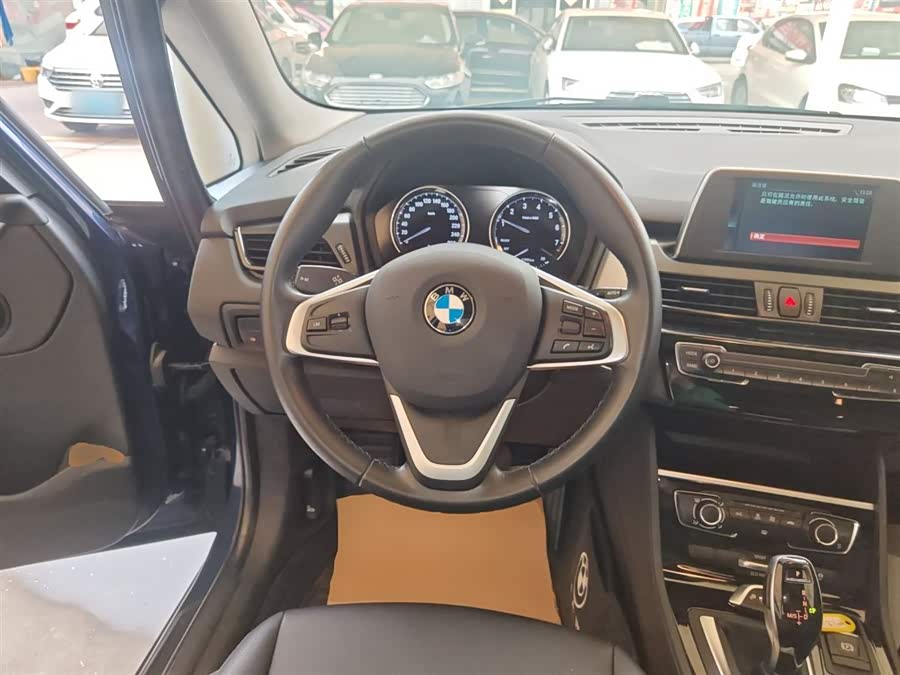 BMW 2 Series Gran Tourer 2019 immagine di auto #12