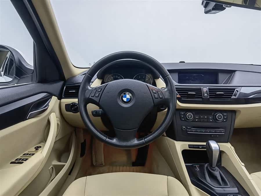 BMW X1 (Imported) 2012 #12 BMW X1 (Imported) 2012 car image #12