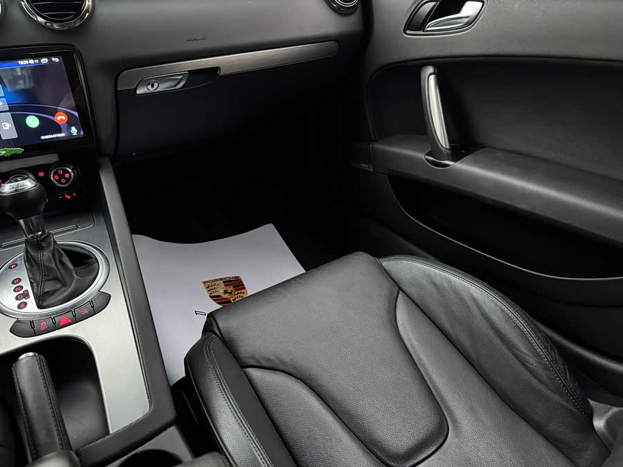 Audi TT 2011 #12 Audi TT 2011 car image #12