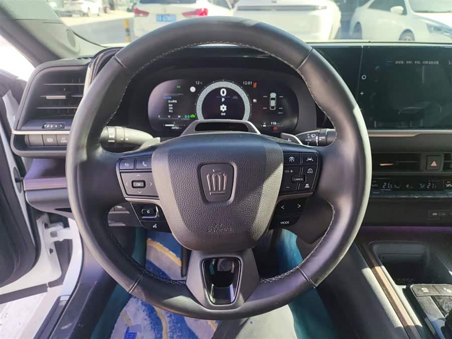 Toyota Crown 2024 immagine di auto #12