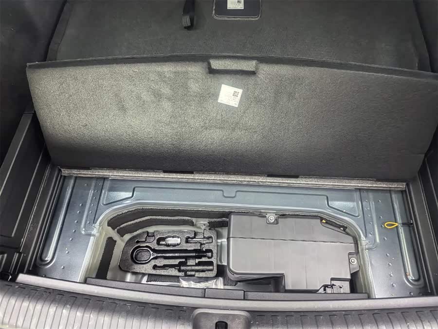 Audi Q4 e-tron 2024 immagine di auto #12