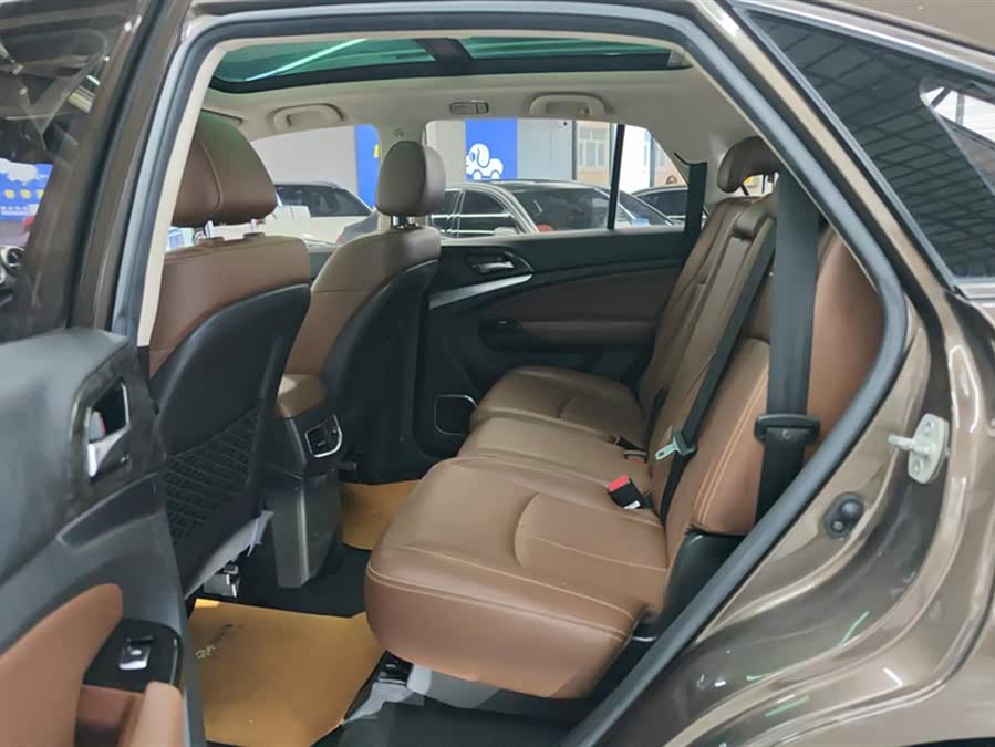 BYD S7 2017 car image #12