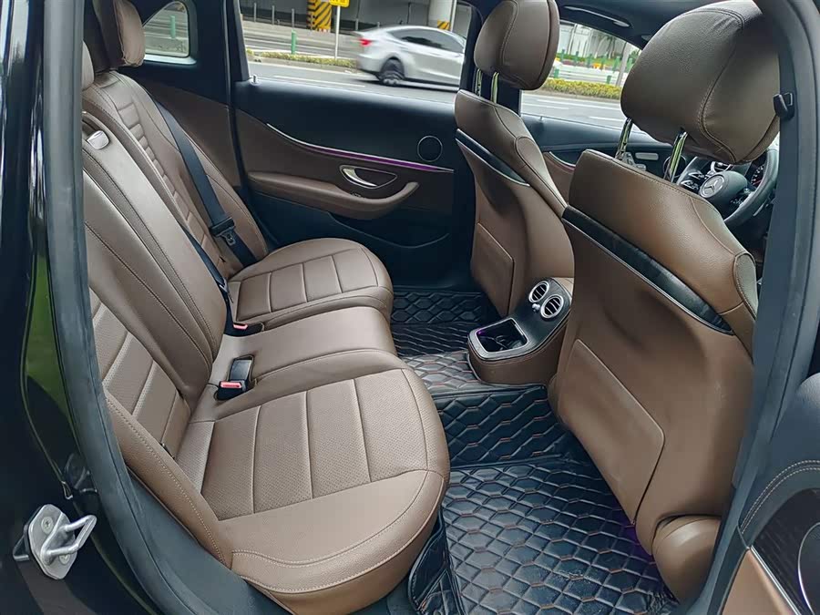 Mercedes-Benz E Class New Energy 2023 car image #12