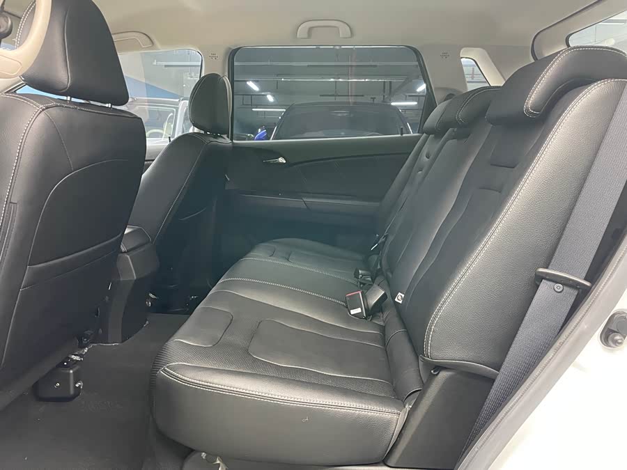 BYD e6 2016 #12 BYD e6 2016 car image #12