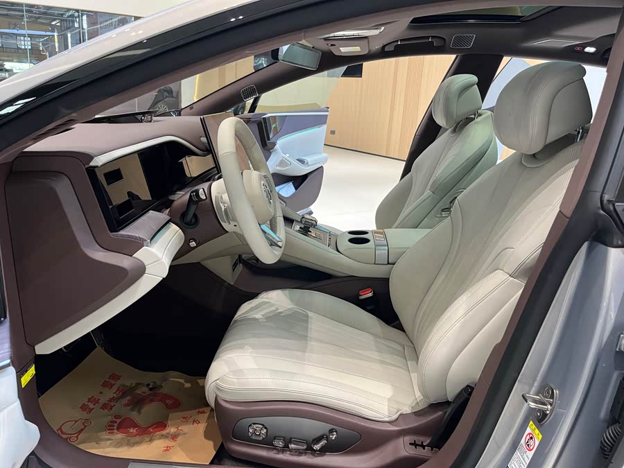 Denza Z9GT 2024 #12 Denza Z9GT 2024 car image #12