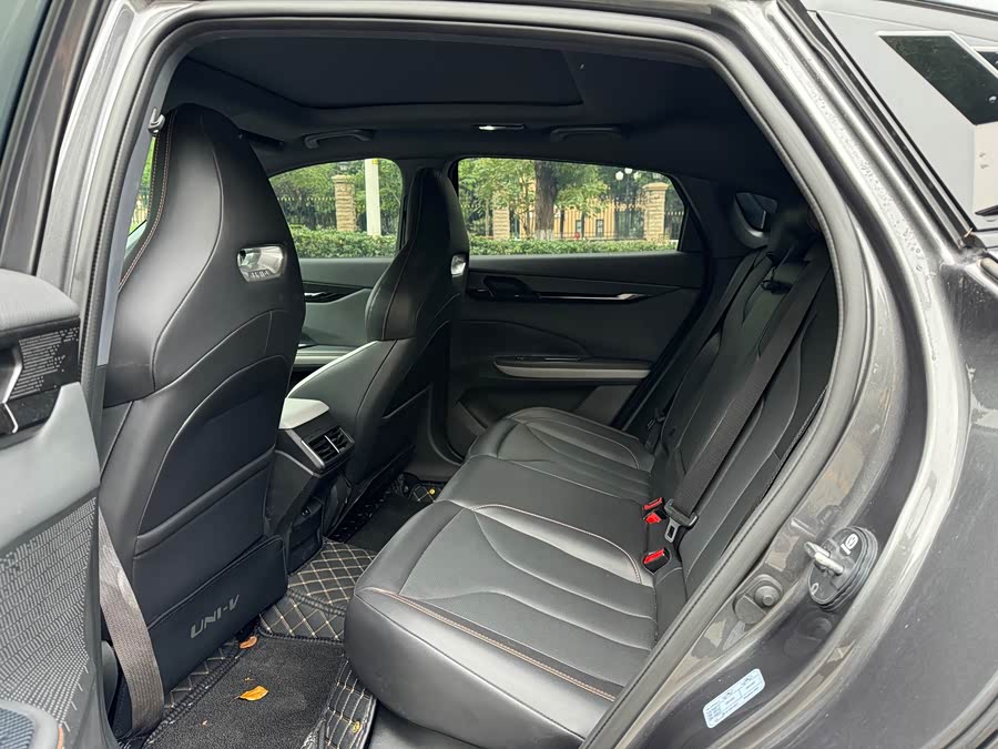 Changan UNI-V 2023 immagine di auto #12