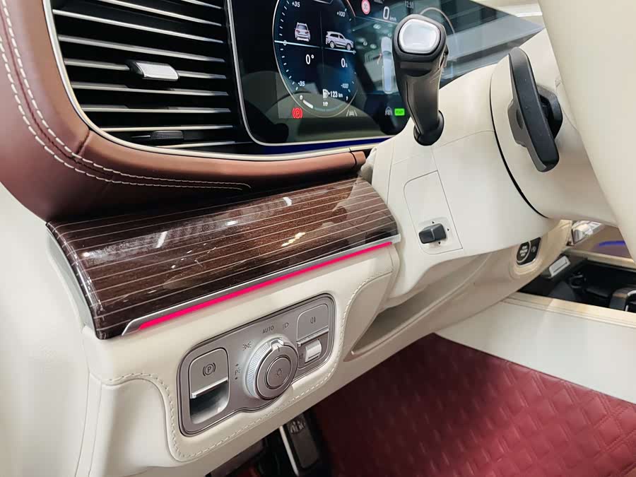 Mercedes-Benz Maybach GLS 2021 #12 Mercedes-Benz Maybach GLS 2021 car image #12