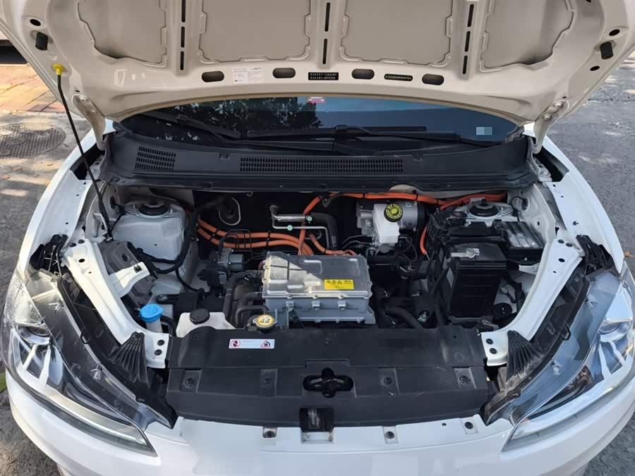 哪吒汽车 哪吒AYA 2023 汽车图片 #12