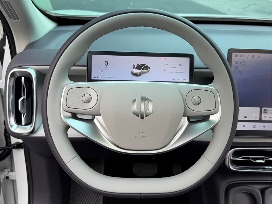 零跑汽车 零跑B10 2025 汽车图片 #12