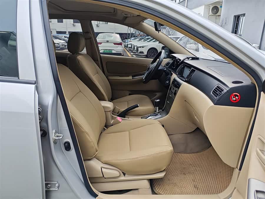 Toyota Reiz 2013 immagine di auto #12