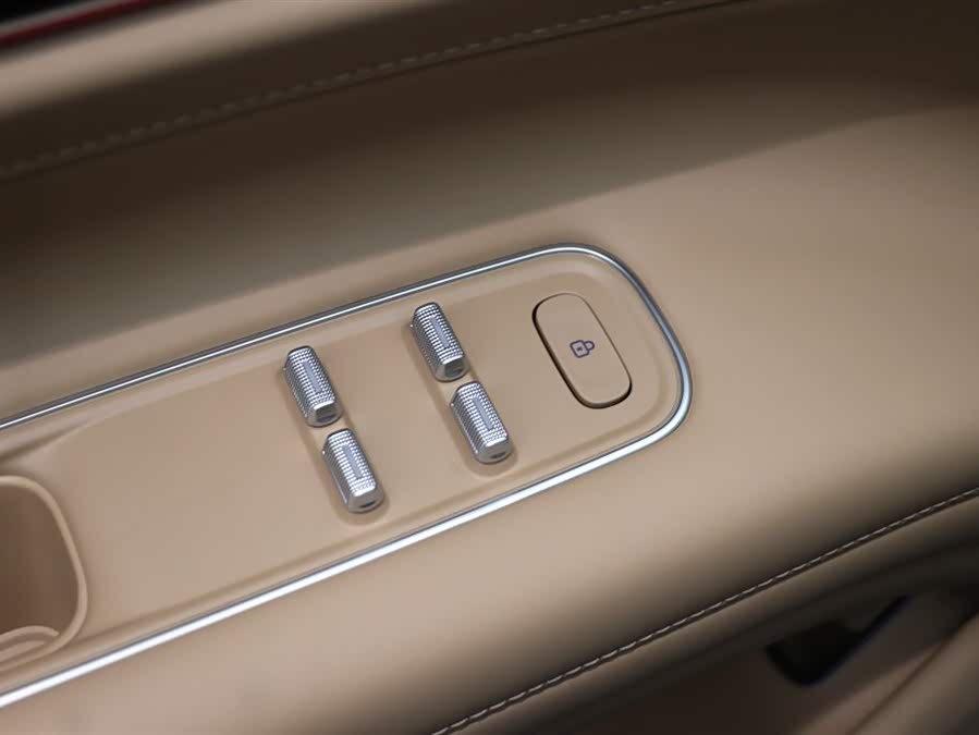 2025 car image #12