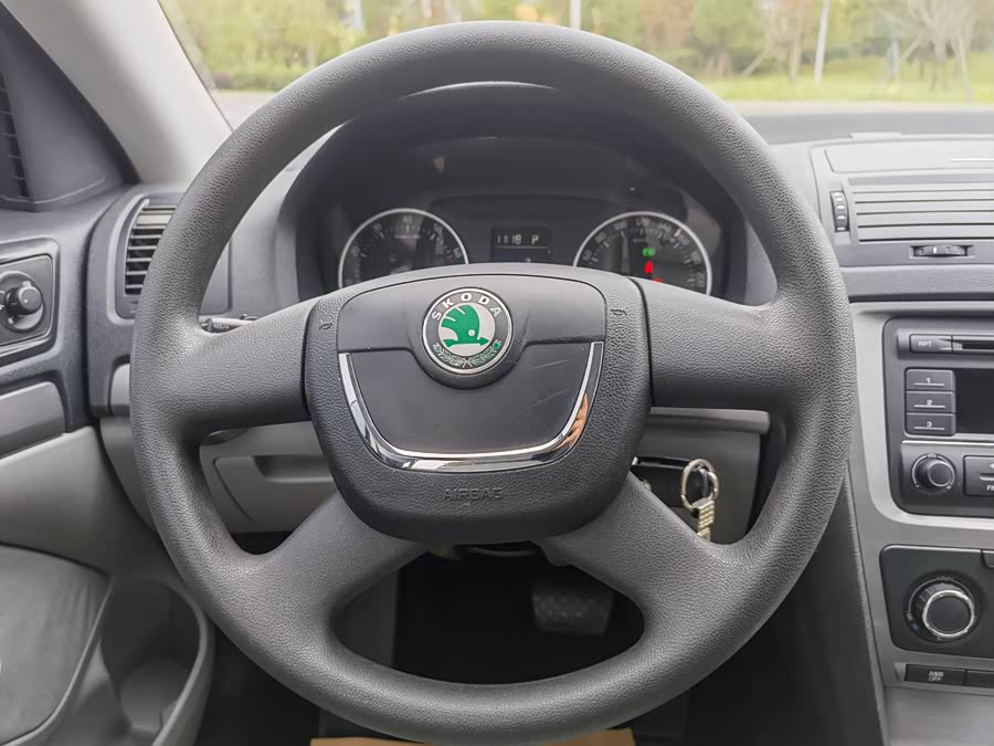 斯柯达 明锐 2012 汽车图片 #12