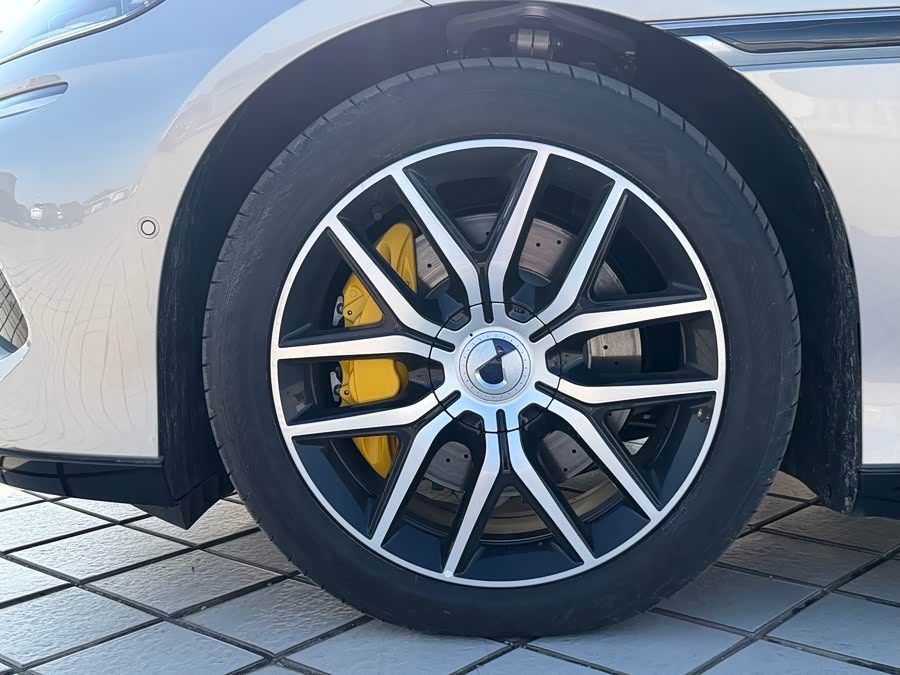 Denza Z9GT 2025 immagine di auto #12