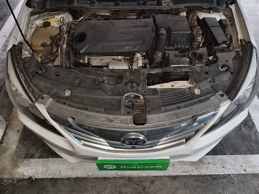 BYD G5 2015 #12 BYD G5 2015 car image #12